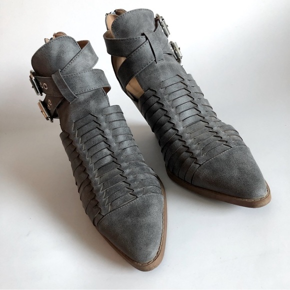 Qupid Zooey Western Woven Pointed Toe Booties - Picture 7 of 16